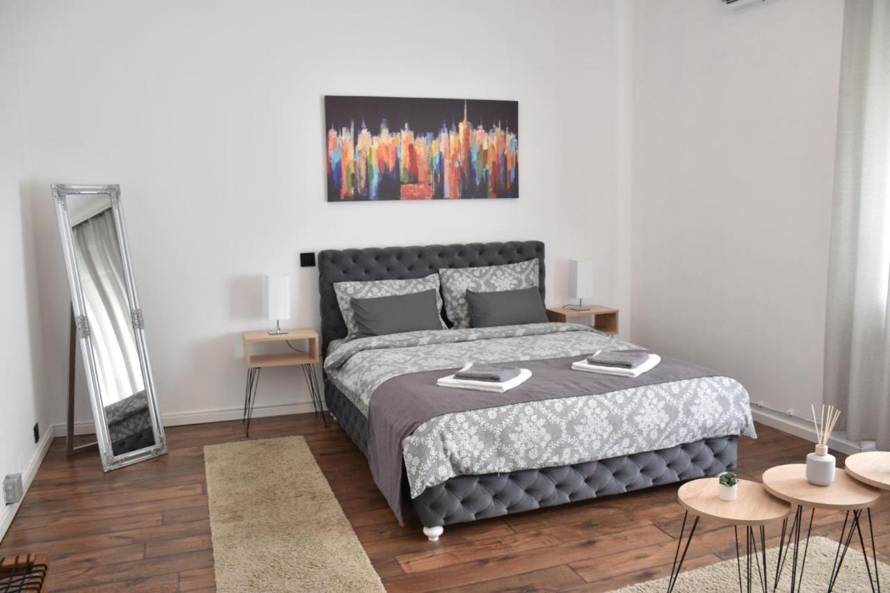 Apartment In Belgrade With Small Parking Space Екстериор снимка